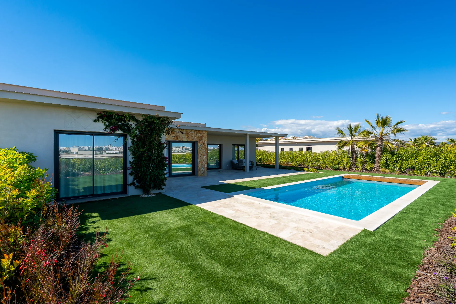 Villa 33, Quinta de Faro